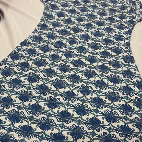 Title Nine Womens Medium Abstract Short Sleeve Athletic Mini Dress Athleisure - Picture 3 of 8